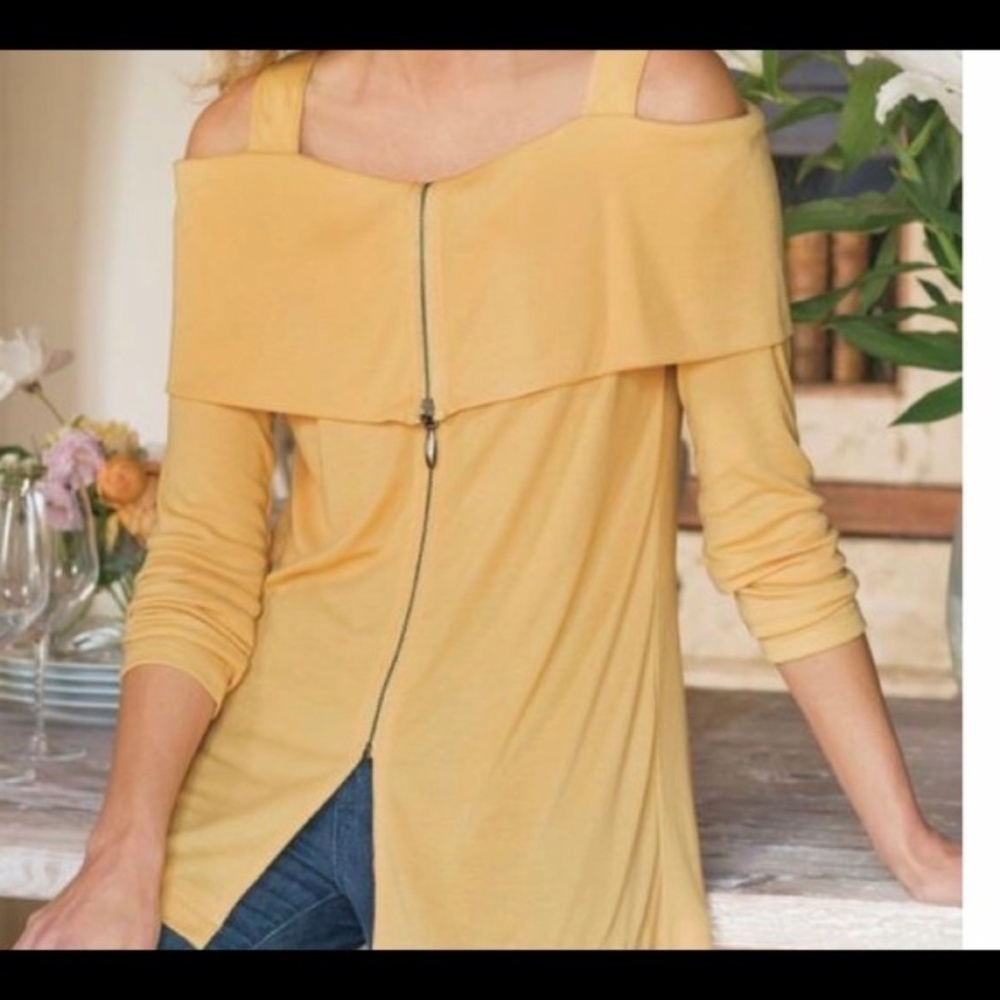 SOFT SURROUNDINGS COLD SHOULDER ZIPPER PULLOVER